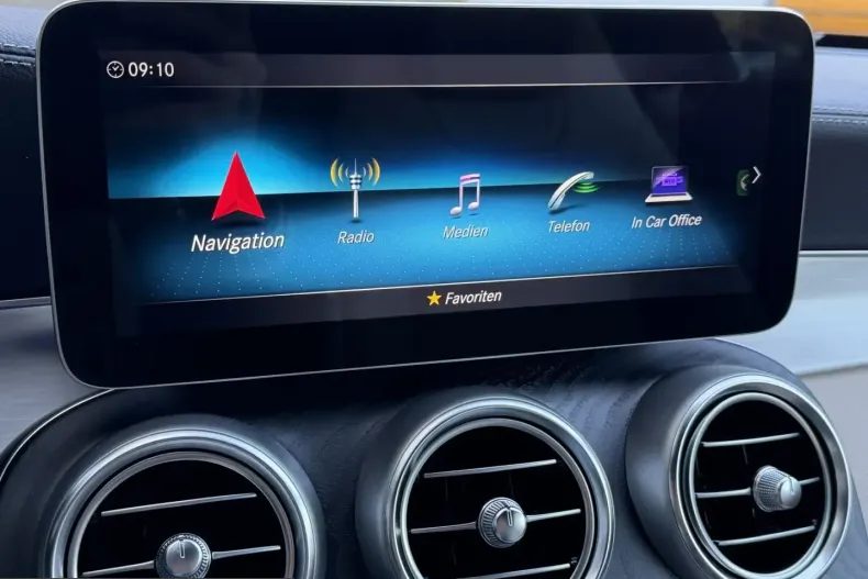 Mercedes-Benz C 220 (Clasa C) din 2023 cu 70.200 km - oferta MER204343 - foto 42