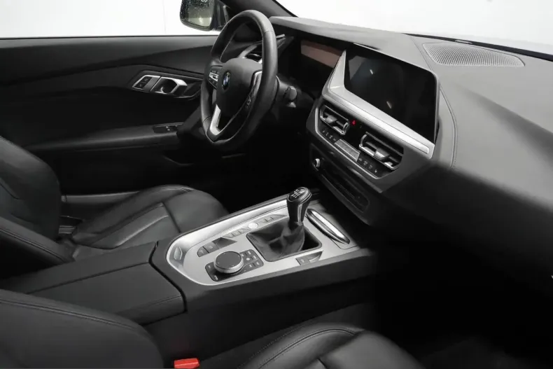 BMW Z4 (Seria Z) din 2025 cu 5.400 km - oferta BMW204344 - foto 8