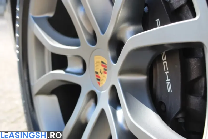 Porsche Cayenne din 2022 cu 67.899 km - oferta POR204346 - foto 13