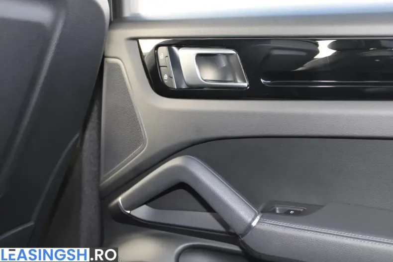 Porsche Cayenne din 2022 cu 67.899 km - oferta POR204346 - foto 17