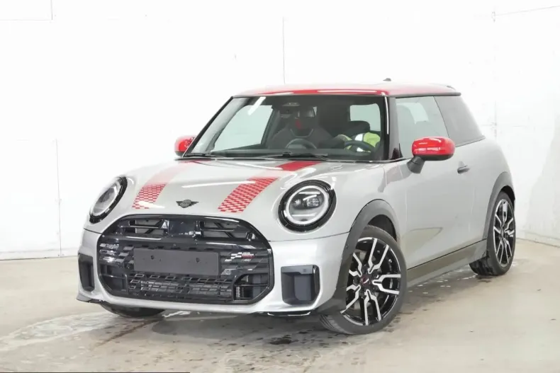 MINI Cooper C din 2024 cu 4.350 km - oferta MIN204347 - foto 1