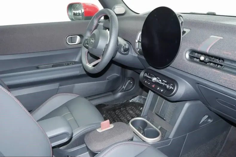 MINI Cooper C din 2024 cu 4.350 km - oferta MIN204347 - foto 6