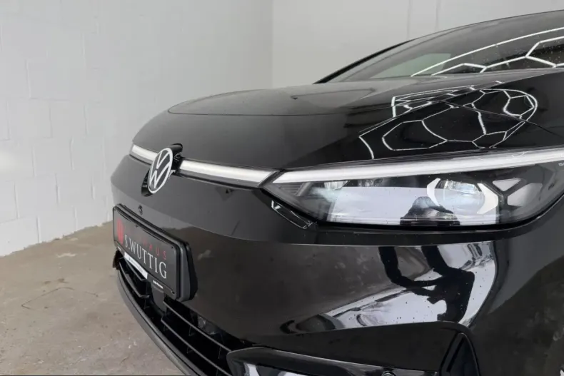 Volkswagen ID.7 din 2023 cu 31.300 km - oferta VOL204348 - foto 3