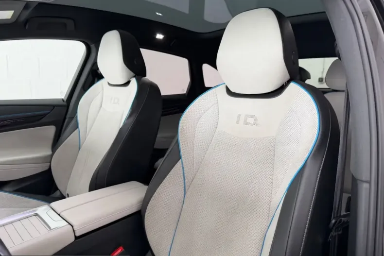 Volkswagen ID.7 din 2023 cu 31.300 km - oferta VOL204348 - foto 13