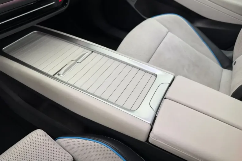 Volkswagen ID.7 din 2023 cu 31.300 km - oferta VOL204348 - foto 26