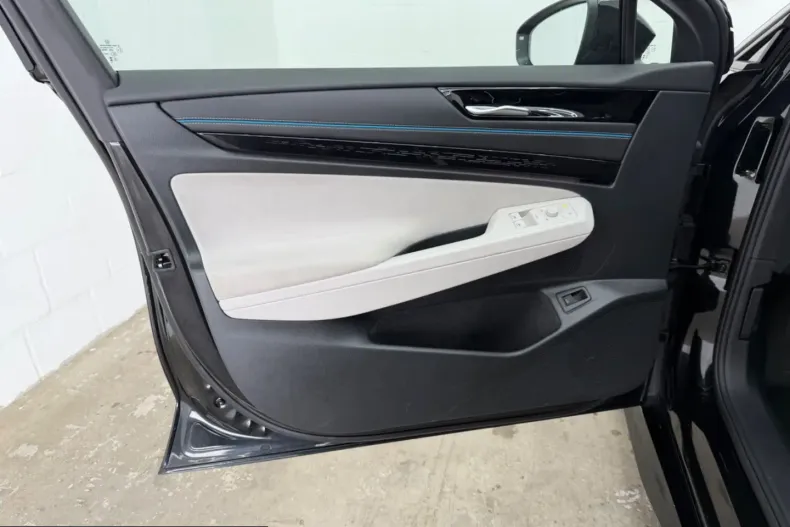 Volkswagen ID.7 din 2023 cu 31.300 km - oferta VOL204348 - foto 35