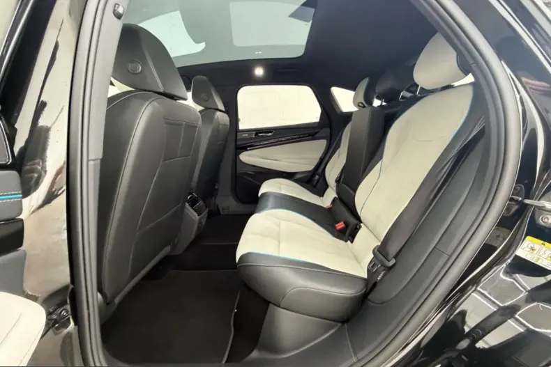 Volkswagen ID.7 din 2023 cu 31.300 km - oferta VOL204348 - foto 38