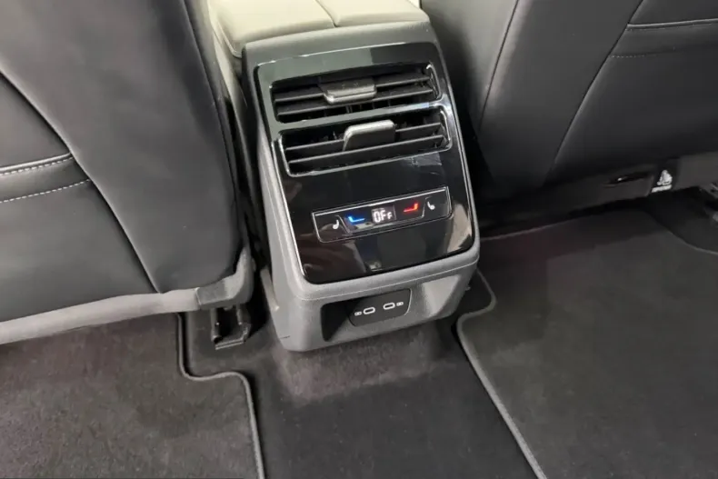 Volkswagen ID.7 din 2023 cu 31.300 km - oferta VOL204348 - foto 41