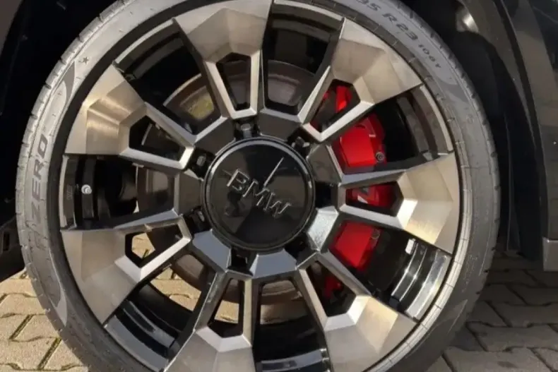 BMW XM (Seria X) din 2024 cu 15.500 km - oferta BMW204349 - foto 12