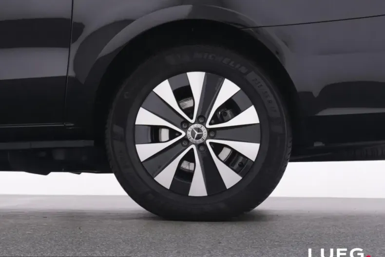 Mercedes-Benz V 300 (Clasa V) din 2024 cu 19.952 km - oferta MER204350 - foto 21