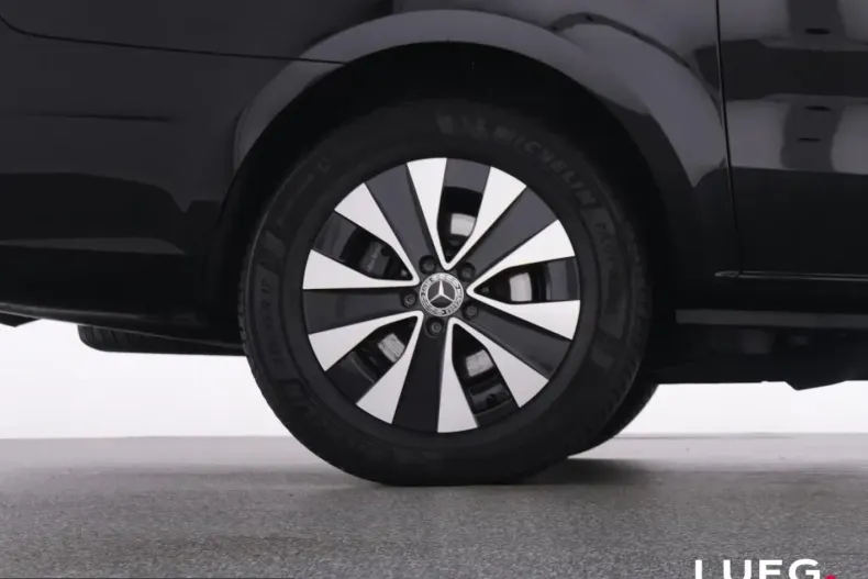 Mercedes-Benz V 300 (Clasa V) din 2024 cu 19.952 km - oferta MER204350 - foto 23