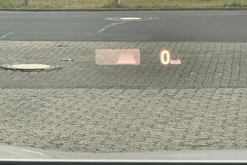 Volkswagen ID.4 din 2022 cu 8.400 km - oferta VOL204353 - foto 11