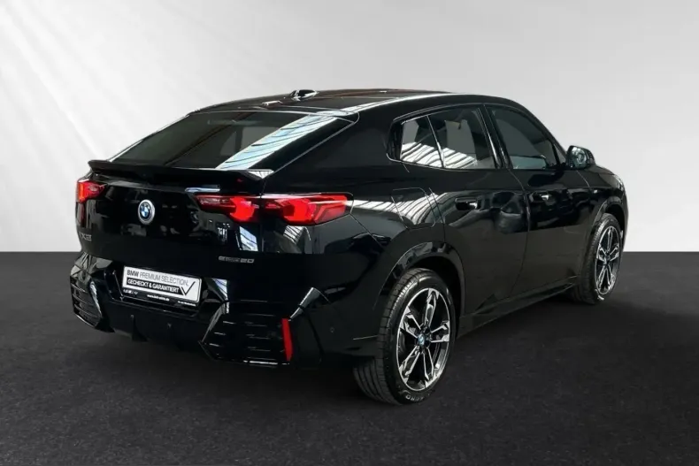 BMW iX2 (Seria X) din 2024 cu 23.990 km - oferta BMW204360 - foto 3