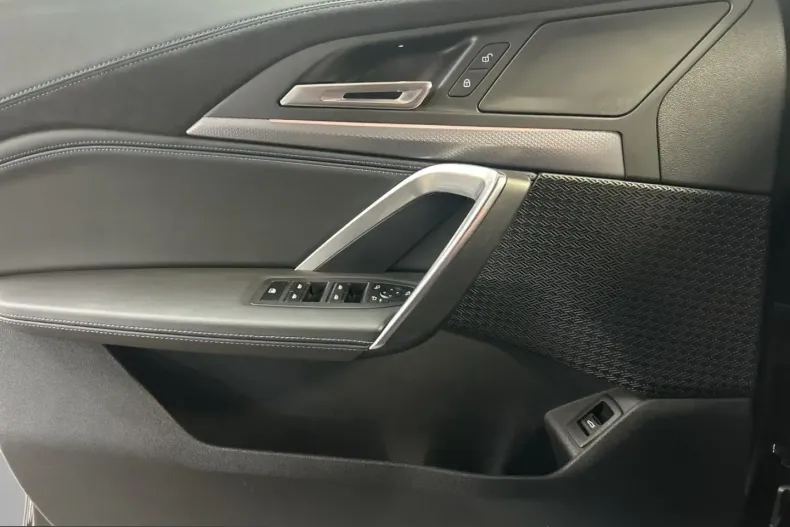 BMW iX2 (Seria X) din 2024 cu 23.990 km - oferta BMW204360 - foto 14