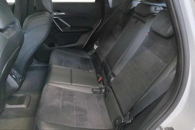 BMW iX1 (Seria X) din 2024 cu 12.870 km - oferta BMW204362 - foto 8