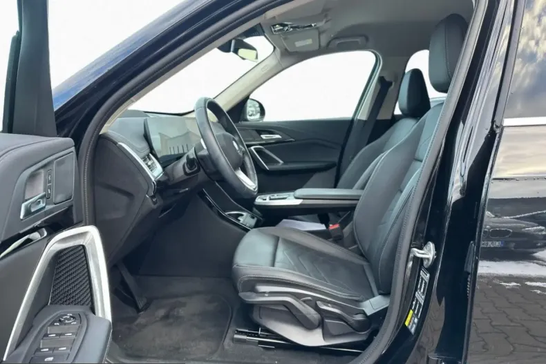 BMW iX1 (Seria X) din 2024 cu 47.900 km - oferta BMW204363 - foto 3