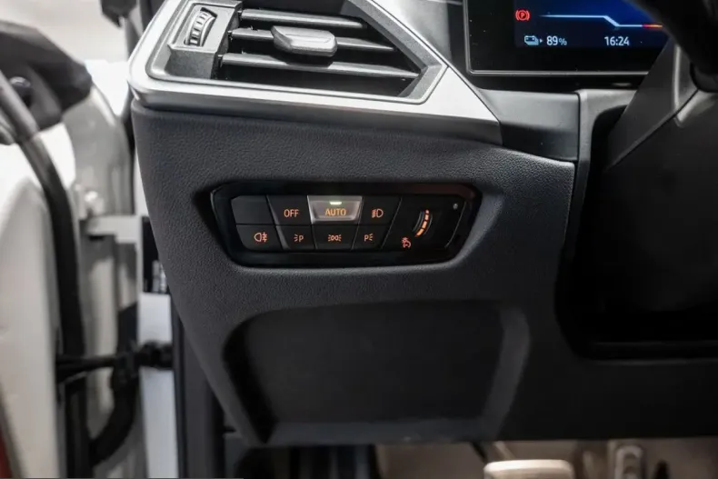 BMW i4 (Seria 4) din 2023 cu 40.616 km - oferta BMW204364 - foto 21