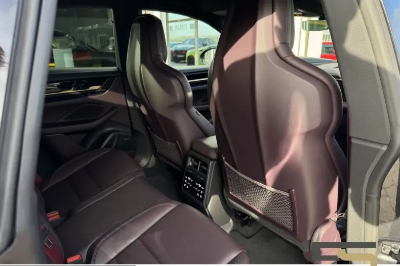 Porsche Macan din 2024 cu 14.161 km - oferta POR204369 - foto 20