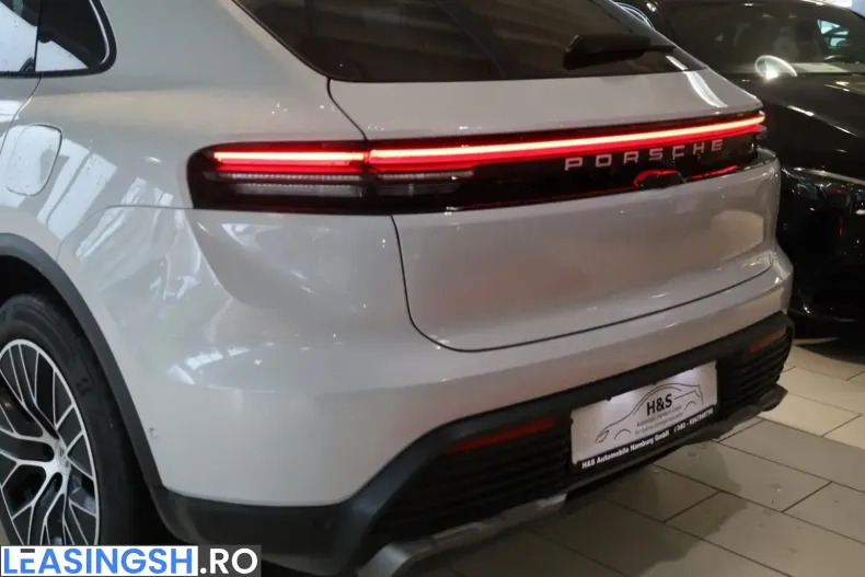 Porsche Macan din 2024 cu 12.122 km - oferta POR204370 - foto 4