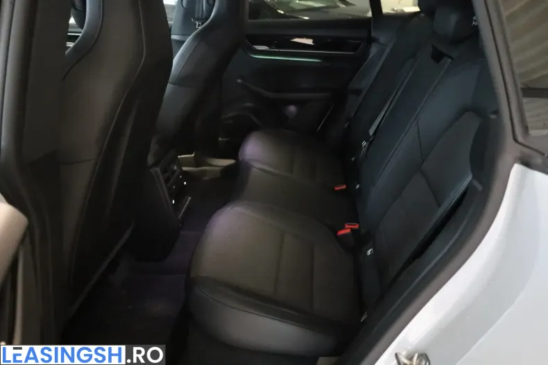 Porsche Macan din 2024 cu 12.122 km - oferta POR204370 - foto 13