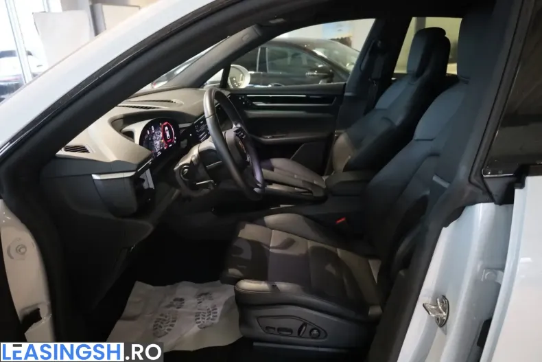 Porsche Macan din 2024 cu 12.122 km - oferta POR204370 - foto 19
