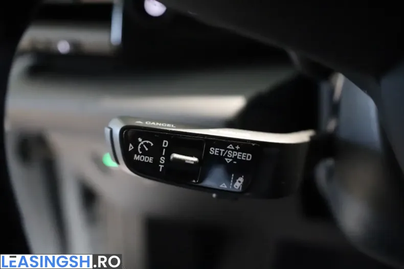 Porsche Macan din 2024 cu 12.122 km - oferta POR204370 - foto 24