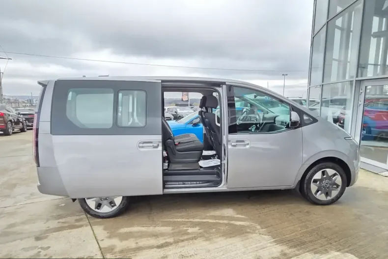 Hyundai Staria din 2026 cu 6 km - oferta HYU204371 - foto 9