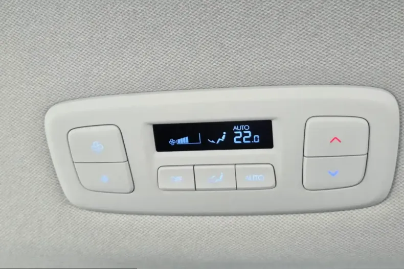 Hyundai Staria din 2026 cu 6 km - oferta HYU204371 - foto 17