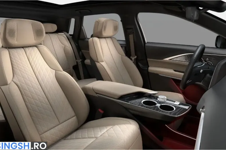 Cadillac Lyric din 2025 cu 9.100 km - oferta CAD204373 - foto 12