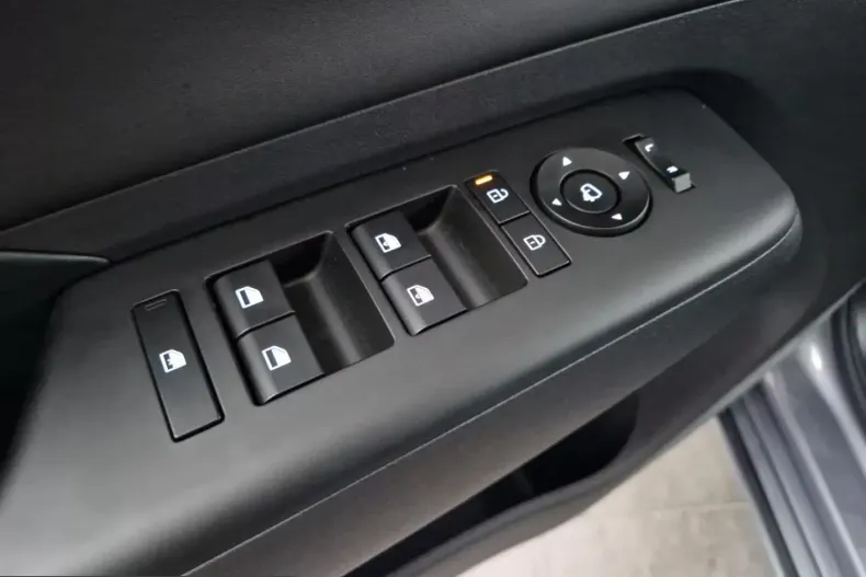 Hyundai Kona Elektro din 2024 cu 10 km - oferta HYU204375 - foto 17