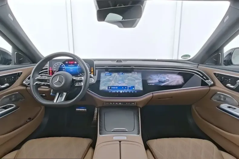 Mercedes-Benz E 400 (Clasa E) din 2023 cu 15.892 km - oferta MER204377 - foto 5