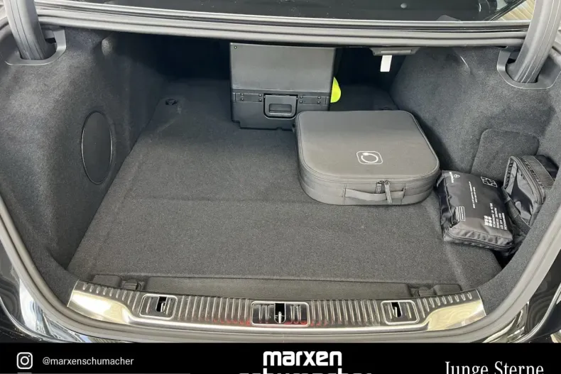 Mercedes-Benz S 63 AMG (Clasa S) din 2024 cu 18.370 km - oferta MER204380 - foto 15