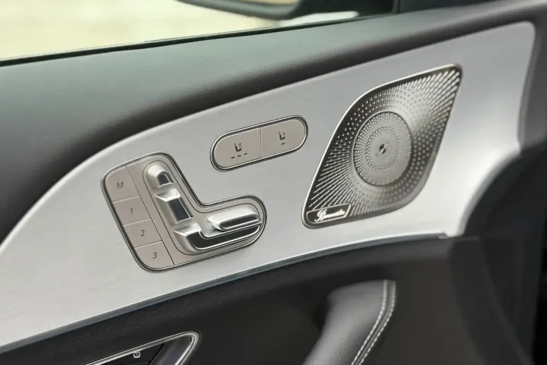 Mercedes-Benz GLE 300 (Clasa GLE) din 2025 cu 22.000 km - oferta MER204381 - foto 20