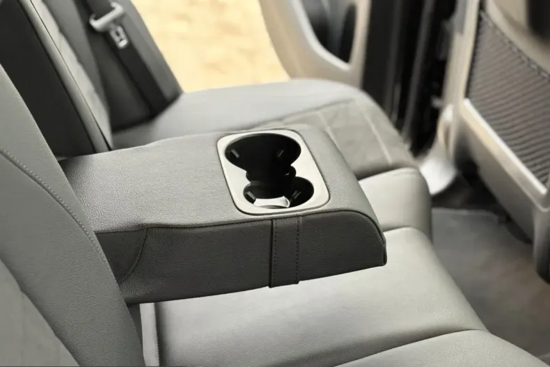 Mercedes-Benz GLE 300 (Clasa GLE) din 2025 cu 22.000 km - oferta MER204381 - foto 24