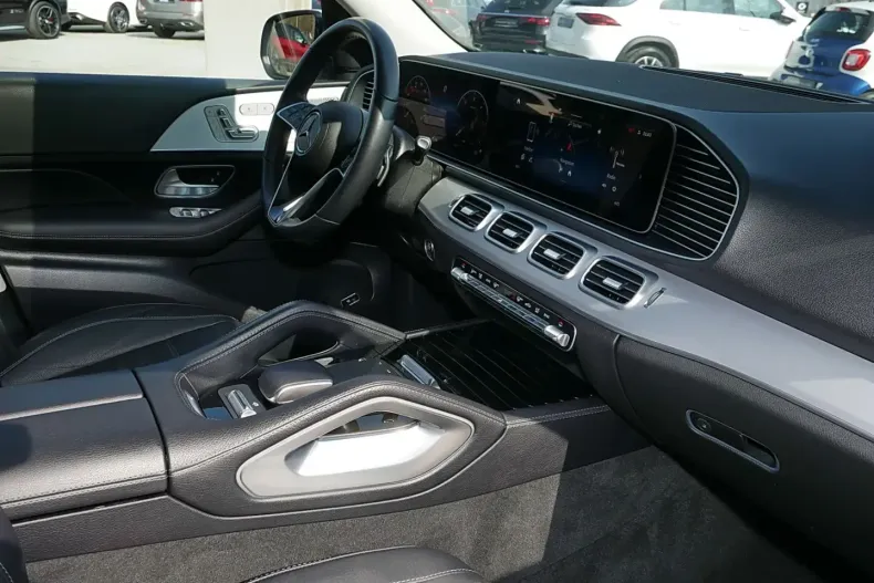 Mercedes-Benz GLE 300 (Clasa GLE) din 2025 cu 71.586 km - oferta MER204383 - foto 5