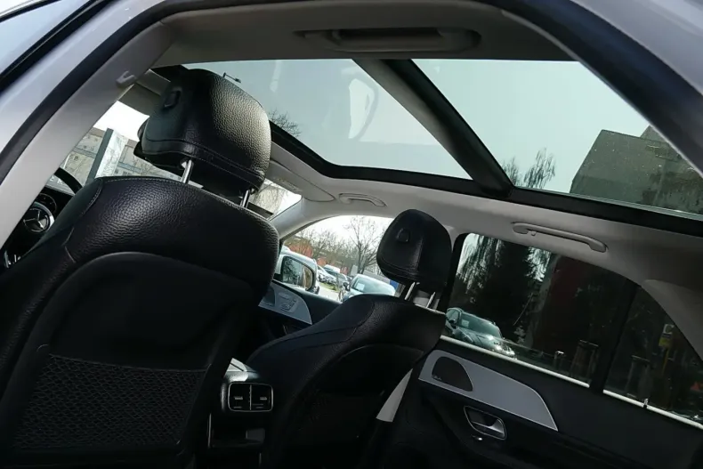 Mercedes-Benz GLE 300 (Clasa GLE) din 2025 cu 71.586 km - oferta MER204383 - foto 9