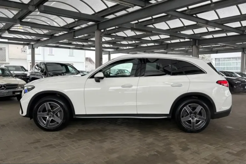 Mercedes-Benz GLC 300 (Clasa GLC) din 2024 cu 21.548 km - oferta MER204388 - foto 2