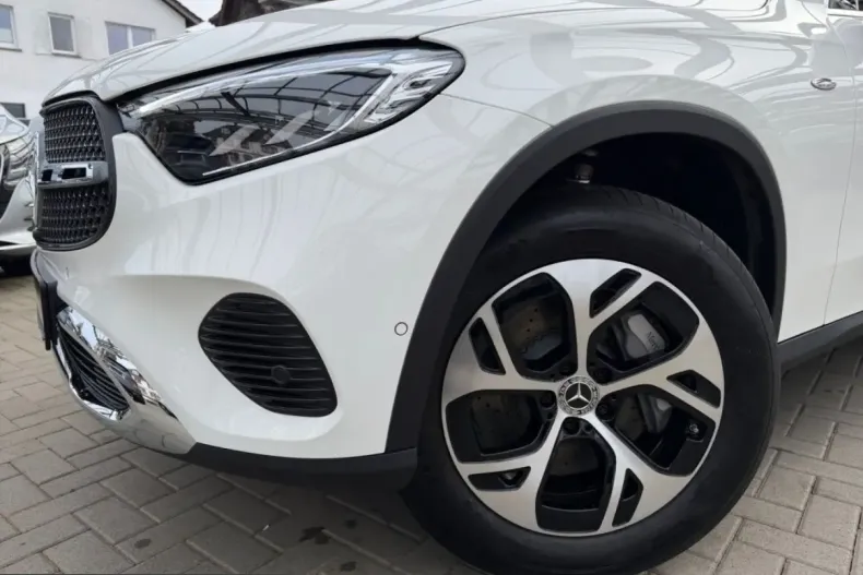 Mercedes-Benz GLC 300 (Clasa GLC) din 2025 cu 4.563 km - oferta MER204389 - foto 4
