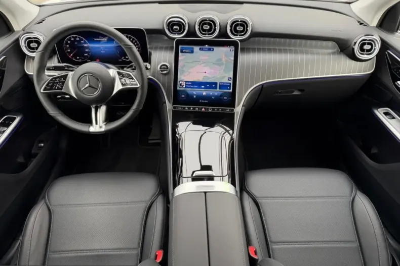 Mercedes-Benz GLC 300 (Clasa GLC) din 2025 cu 4.563 km - oferta MER204389 - foto 9