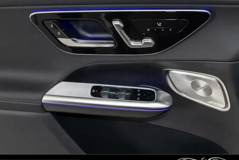 Mercedes-Benz GLC 300 (Clasa GLC) din 2025 cu 18.000 km - oferta MER204390 - foto 16