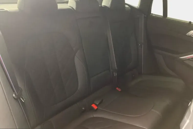 BMW X6 (Seria X) din 2025 cu 18.500 km - oferta BMW204396 - foto 12