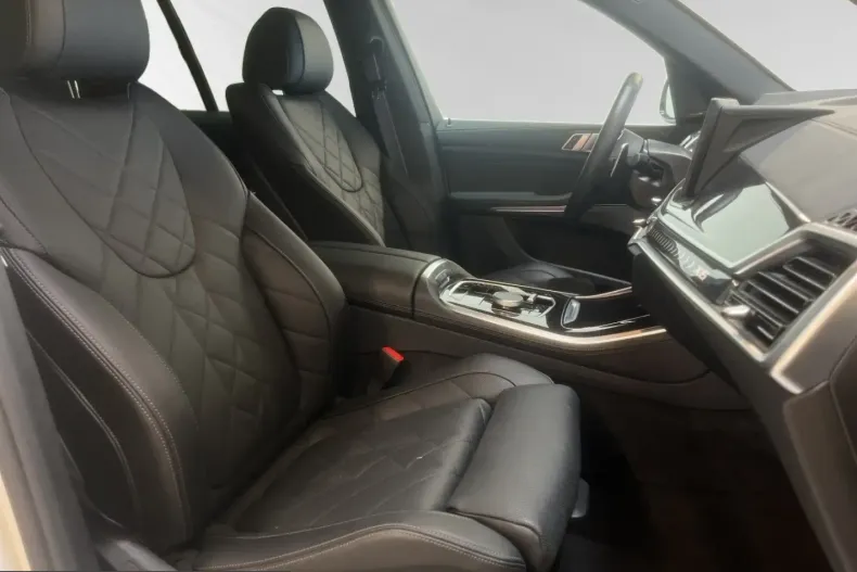 BMW X5 (Seria X) din 2024 cu 13.935 km - oferta BMW204399 - foto 9