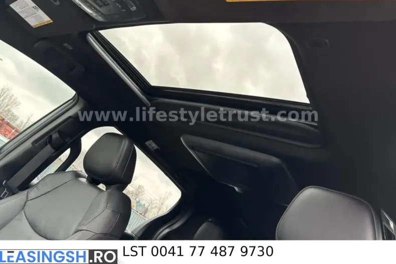 Toyota Sienna din 2025 cu 9.100 km - oferta TOY204402 - foto 24