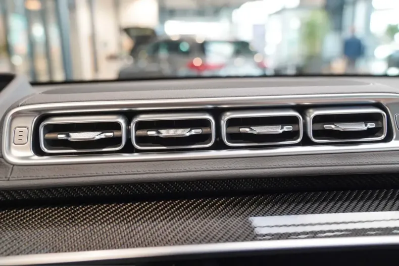 Mercedes-Benz S 63 AMG (Clasa S) din 2023 cu 5.840 km - oferta MER204404 - foto 20