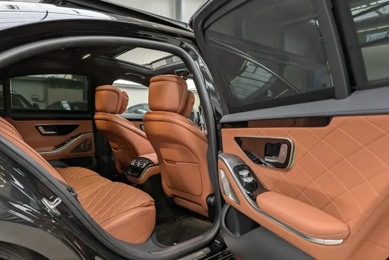 Mercedes-Benz S 400 (Clasa S) din 2023 cu 32.168 km - oferta MER204407 - foto 17