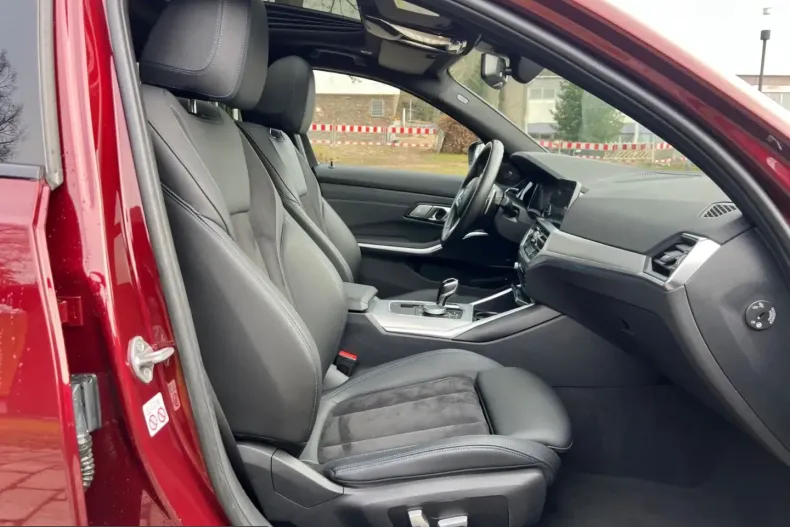 BMW 330 (Seria 3) din 2022 cu 54.500 km - oferta BMW204418 - foto 18