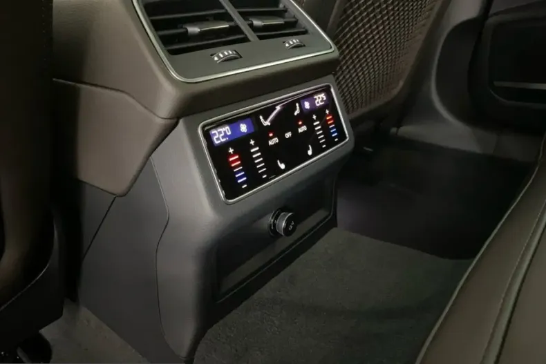 Audi A6 Allroad din 2024 cu 52.011 km - oferta AUD204432 - foto 22