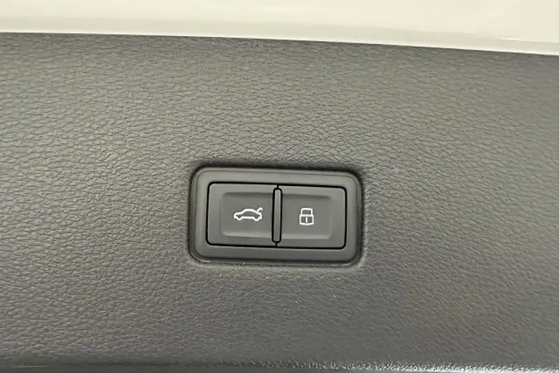 Audi SQ8 din 2022 cu 30.433 km - oferta AUD204440 - foto 13