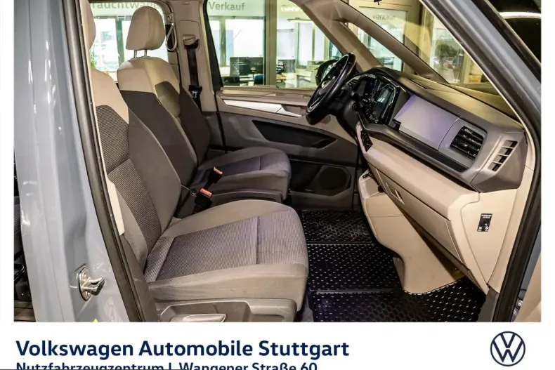 Volkswagen T7 Multivan din 2022 cu 86.447 km - oferta VOL204453 - foto 4