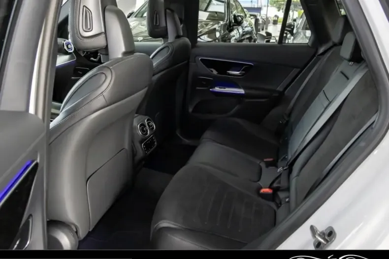 Mercedes-Benz GLC 300 (Clasa GLC) din 2025 cu 13.000 km - oferta MER204464 - foto 12